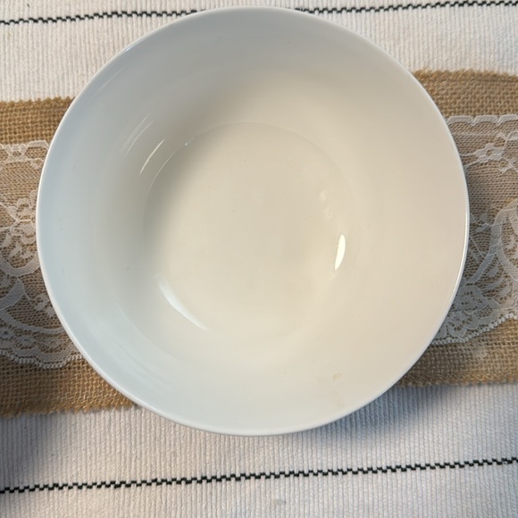 Hotel Collection Bone China, Dishwasher and microwave safe - Picture 7 of 7